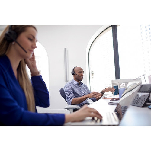 Plantronics Savi 8210 Office Wireless DECT Headset System