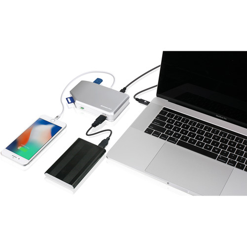 IOGEAR USB 3.1 Gen 2 Type-C Hub with Card Reader