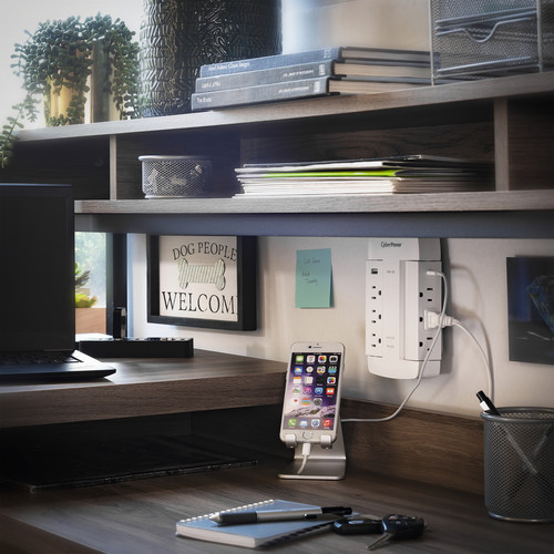 CyberPower CSP600WSURC5 6-Outlet Home/Office Surge Protector with USB Type-C (125V)