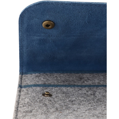 MegaGear Genuine Leather and Fleece Sleeve for 13.3