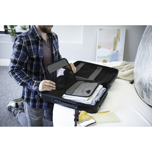 Nomatic Carry-On Pro 22