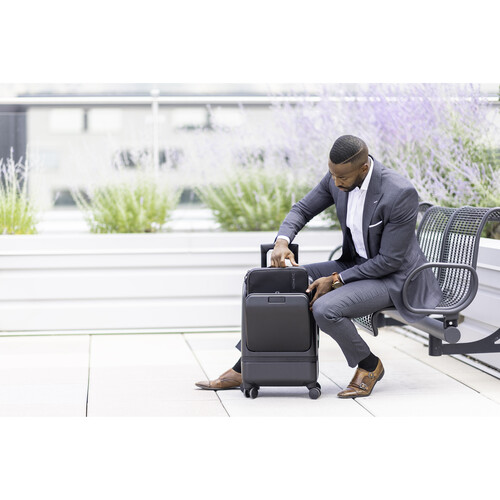 Nomatic Carry-On Pro 22