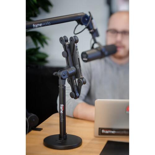 Gator Universal Tablet Mount with Corner Grip System